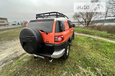 Позашляховик / Кросовер Toyota FJ Cruiser 2014 в Києві