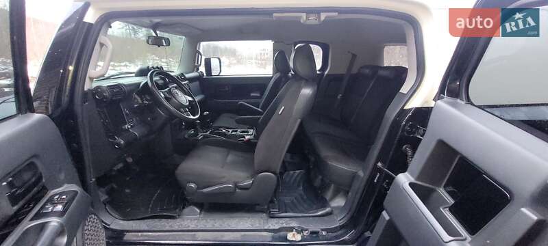 Внедорожник / Кроссовер Toyota FJ Cruiser 2006 в Яремче фото 19 Внедорожник / Кроссовер Toyota FJ Cruiser 2006 в Яремче