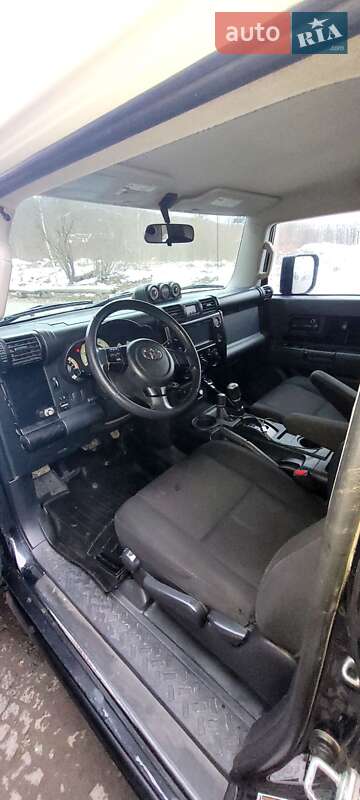 Внедорожник / Кроссовер Toyota FJ Cruiser 2006 в Яремче фото 20 Внедорожник / Кроссовер Toyota FJ Cruiser 2006 в Яремче