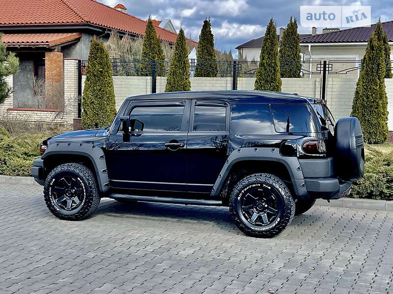 68 объявлений о продаже Toyota FJ Cruiser