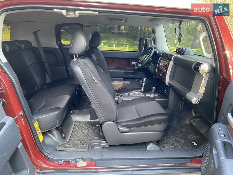 Внедорожник / Кроссовер Toyota FJ Cruiser 2008 в Новомосковске