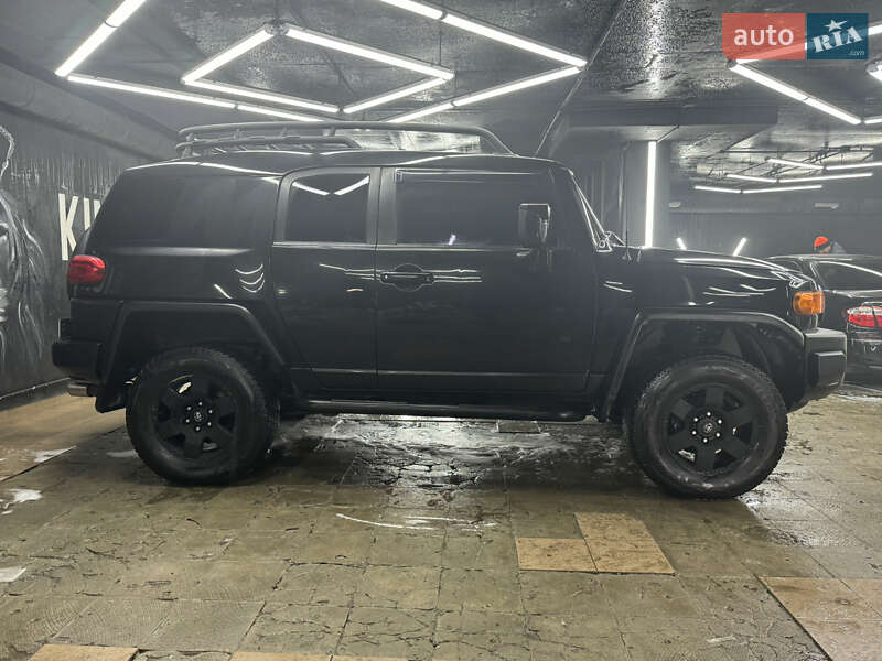 Позашляховик / Кросовер Toyota FJ Cruiser 2007 в Харкові