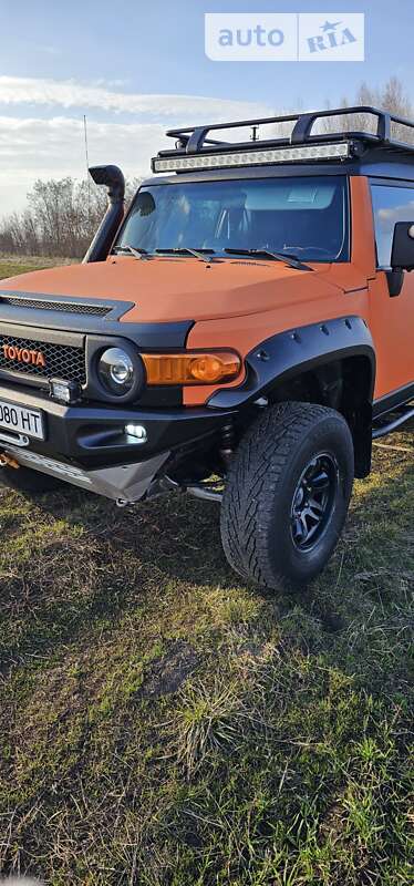 Внедорожник / Кроссовер Toyota FJ Cruiser 2008 в Березане