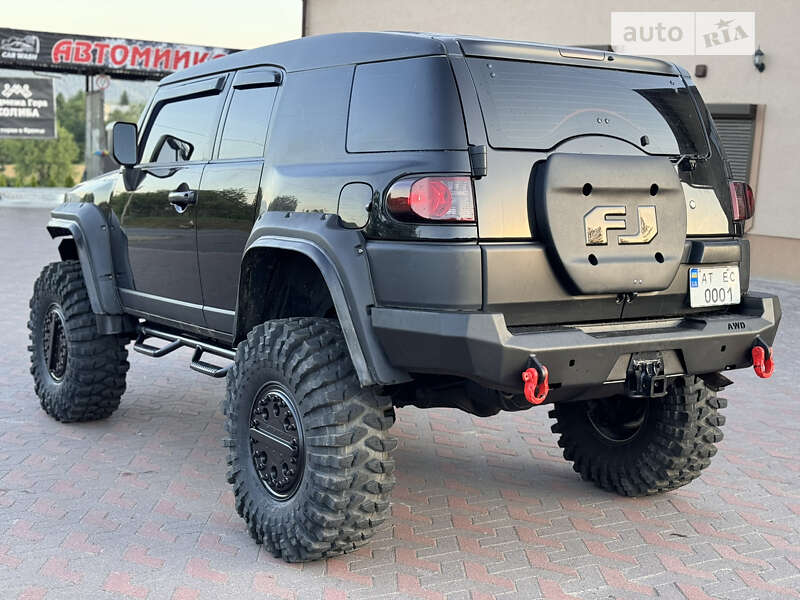 Внедорожник / Кроссовер Toyota FJ Cruiser 2021 в Ивано-Франковске