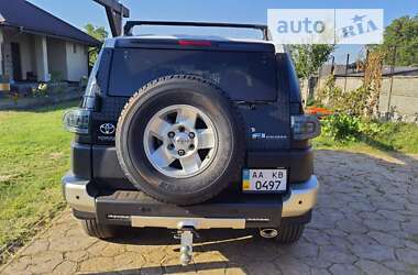 Позашляховик / Кросовер Toyota FJ Cruiser 2008 в Києві