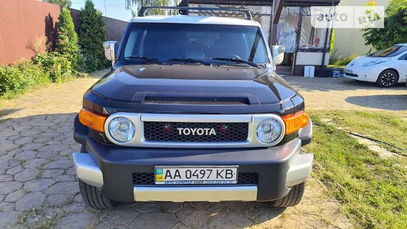 Позашляховик / Кросовер Toyota FJ Cruiser 2008 в Києві