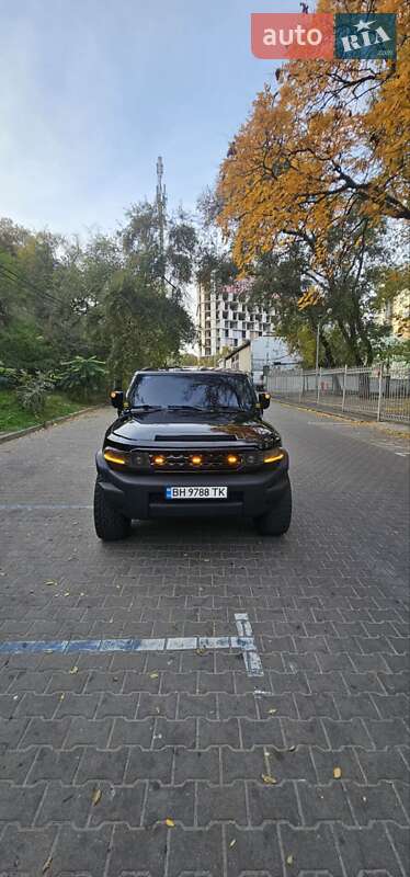 Внедорожник / Кроссовер Toyota FJ Cruiser 2006 в Одессе фото 24 Внедорожник / Кроссовер Toyota FJ Cruiser 2006 в Одессе