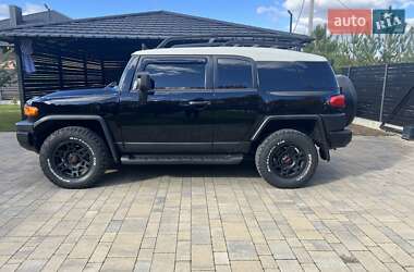 Внедорожник / Кроссовер Toyota FJ Cruiser 2012 в Луцке