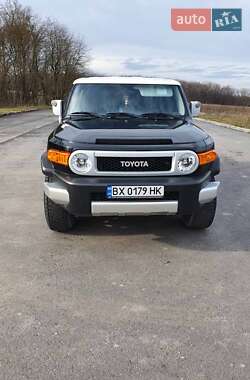 Внедорожник / Кроссовер Toyota FJ Cruiser 2021 в Хмельницком