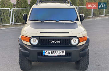 Внедорожник / Кроссовер Toyota FJ Cruiser 2010 в Смеле