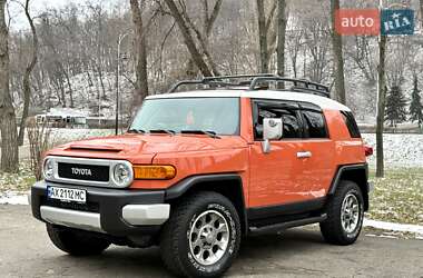 Позашляховик / Кросовер Toyota FJ Cruiser 2013 в Києві