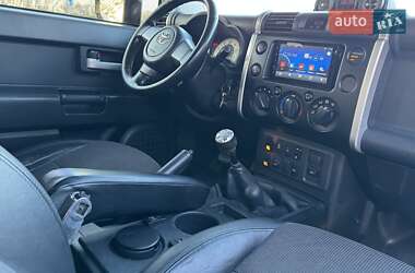 Внедорожник / Кроссовер Toyota FJ Cruiser 2008 в 