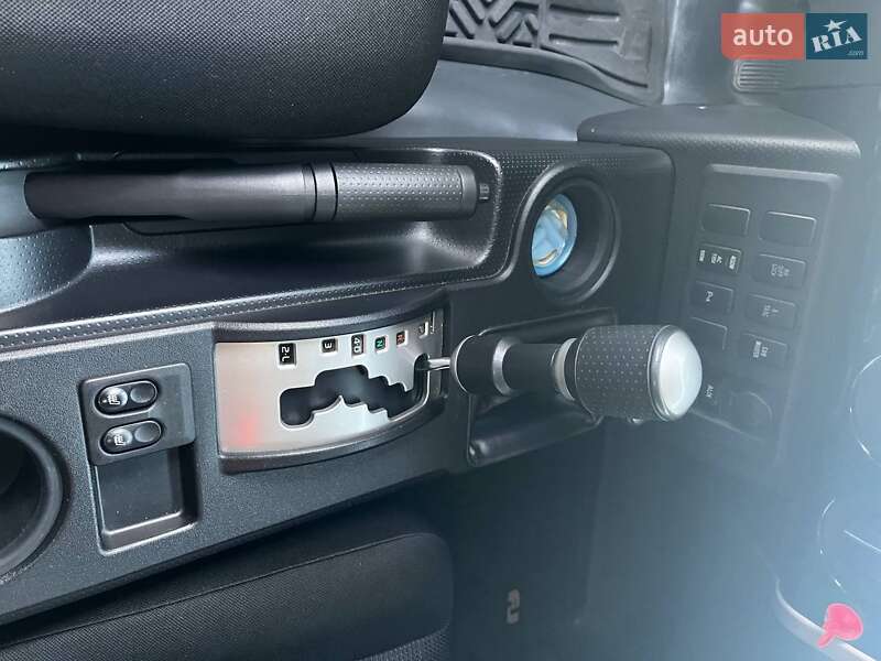 Внедорожник / Кроссовер Toyota FJ Cruiser 2008 в Ружине