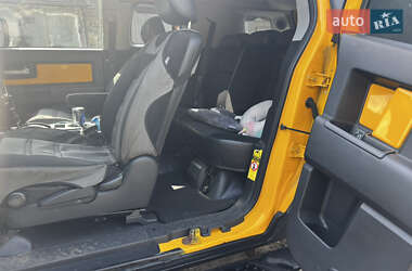 Внедорожник / Кроссовер Toyota FJ Cruiser 2007 в 