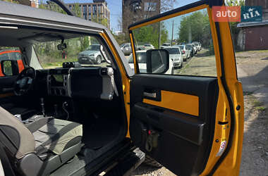 Внедорожник / Кроссовер Toyota FJ Cruiser 2007 в 