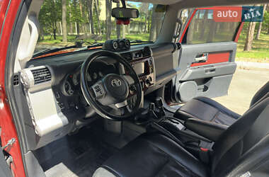 Внедорожник / Кроссовер Toyota FJ Cruiser 2008 в 