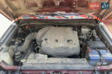 Внедорожник / Кроссовер Toyota FJ Cruiser 2008 в 