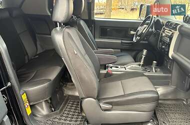 Позашляховик / Кросовер Toyota FJ Cruiser 2009 в 