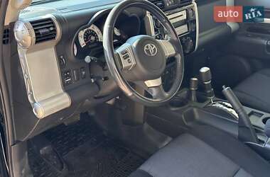 Позашляховик / Кросовер Toyota FJ Cruiser 2009 в 