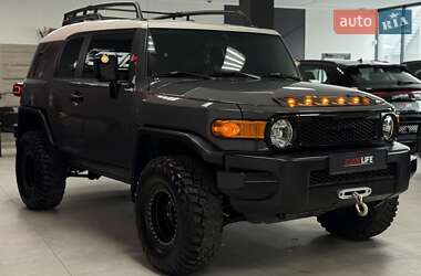 Позашляховик / Кросовер Toyota FJ Cruiser 2007 в 