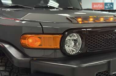 Позашляховик / Кросовер Toyota FJ Cruiser 2007 в 