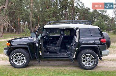 Внедорожник / Кроссовер Toyota FJ Cruiser 2006 в 