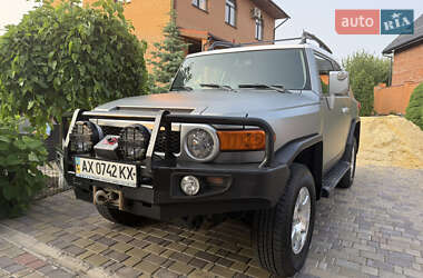 Внедорожник / Кроссовер Toyota FJ Cruiser 2010 в Харькове
