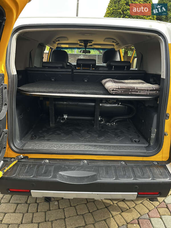 Позашляховик / Кросовер Toyota FJ Cruiser 2014 в Тячеві