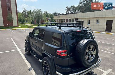 Позашляховик / Кросовер Toyota FJ Cruiser 2008 в 