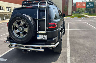 Позашляховик / Кросовер Toyota FJ Cruiser 2008 в 
