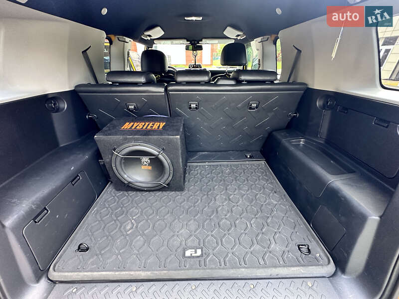 Внедорожник / Кроссовер Toyota FJ Cruiser 2008 в Ирпене