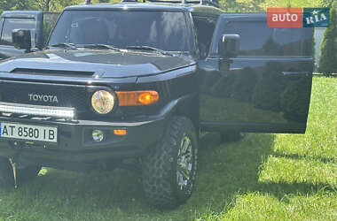 Позашляховик / Кросовер Toyota FJ Cruiser 2008 в 