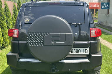 Позашляховик / Кросовер Toyota FJ Cruiser 2008 в 