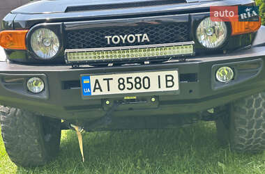 Позашляховик / Кросовер Toyota FJ Cruiser 2008 в 