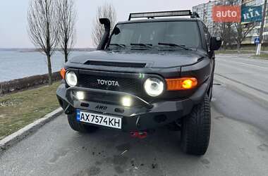 Позашляховик / Кросовер Toyota FJ Cruiser 2007 в Обухові