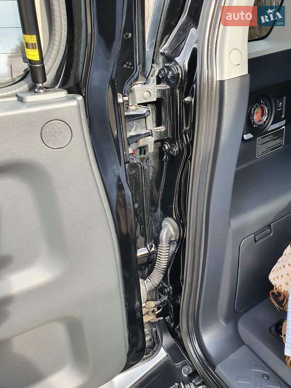 Внедорожник / Кроссовер Toyota FJ Cruiser 2021 в Хмельницком