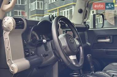 Позашляховик / Кросовер Toyota FJ Cruiser 2008 в 