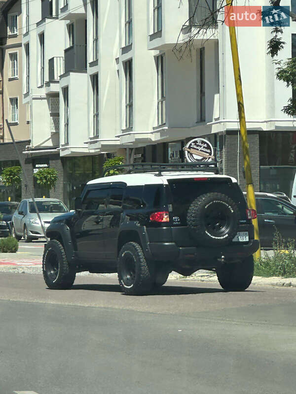 Внедорожник / Кроссовер Toyota FJ Cruiser 2006 в Ужгороде