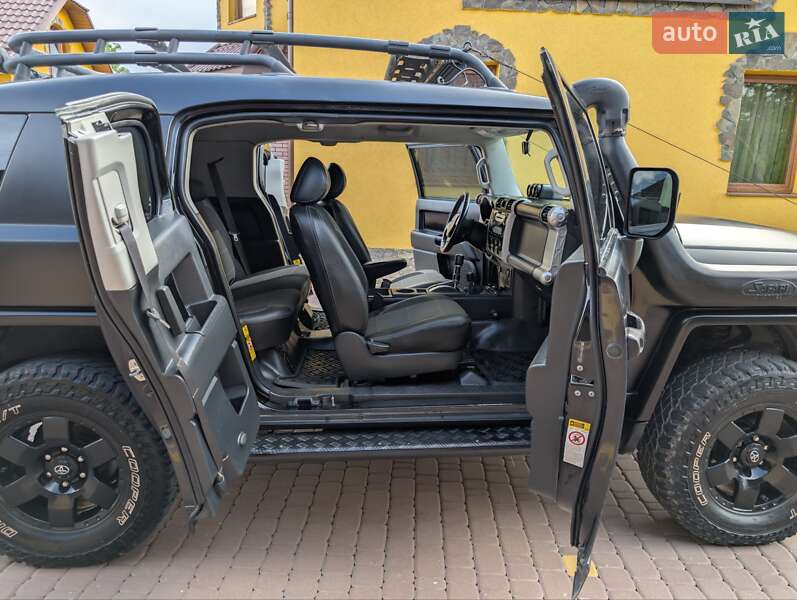 Внедорожник / Кроссовер Toyota FJ Cruiser 2007 в Ивано-Франковске
