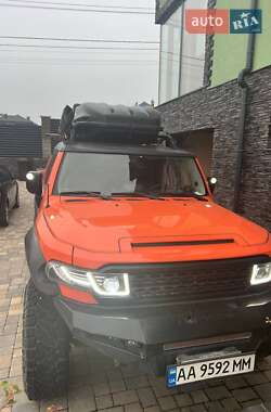 Позашляховик / Кросовер Toyota FJ Cruiser 2013 в Києві