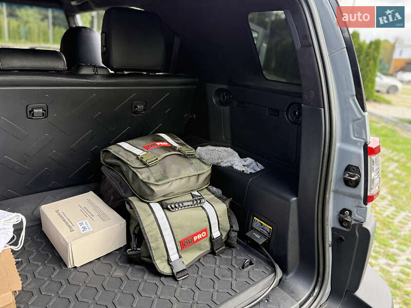 Позашляховик / Кросовер Toyota FJ Cruiser 2012 в Києві фото 20 Позашляховик / Кросовер Toyota FJ Cruiser 2012 в Києві