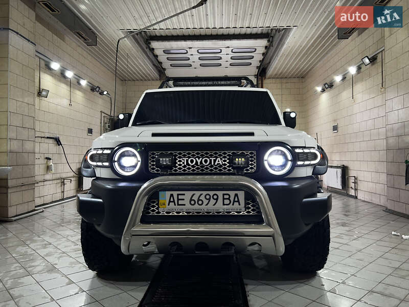 Внедорожник / Кроссовер Toyota FJ Cruiser 2008 в Краматорске фото 2 Внедорожник / Кроссовер Toyota FJ Cruiser 2008 в Краматорске