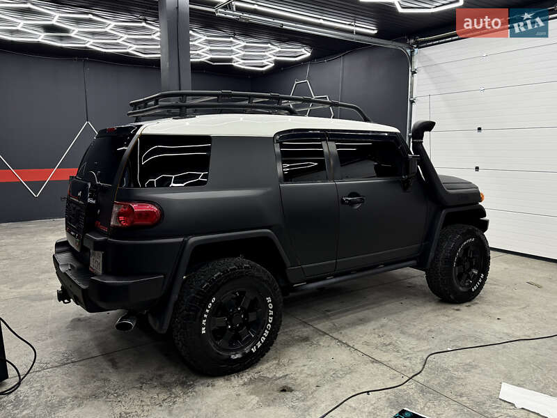 Позашляховик / Кросовер Toyota FJ Cruiser 2006 в Ужгороді фото 30 Позашляховик / Кросовер Toyota FJ Cruiser 2006 в Ужгороді
