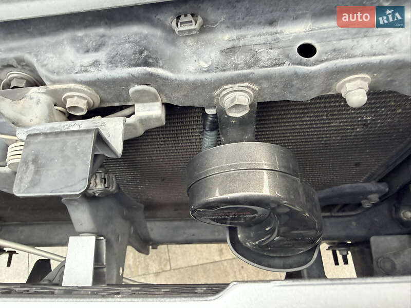 Внедорожник / Кроссовер Toyota FJ Cruiser 2014 в Обухове