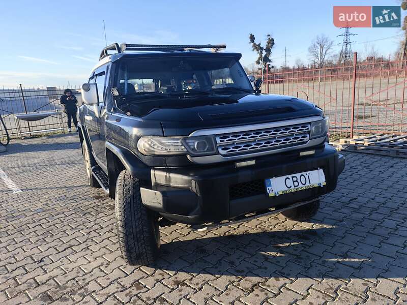 Внедорожник / Кроссовер Toyota FJ Cruiser 2007 в Черновцах