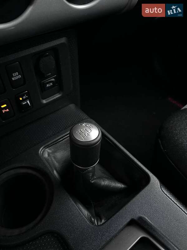 Позашляховик / Кросовер Toyota FJ Cruiser 2008 в Києві