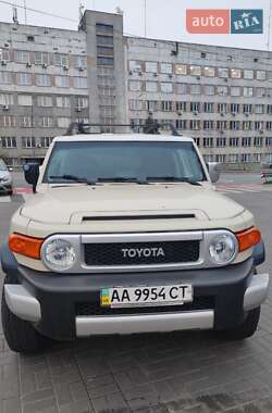 Внедорожник / Кроссовер Toyota FJ Cruiser 2008 в Киеве