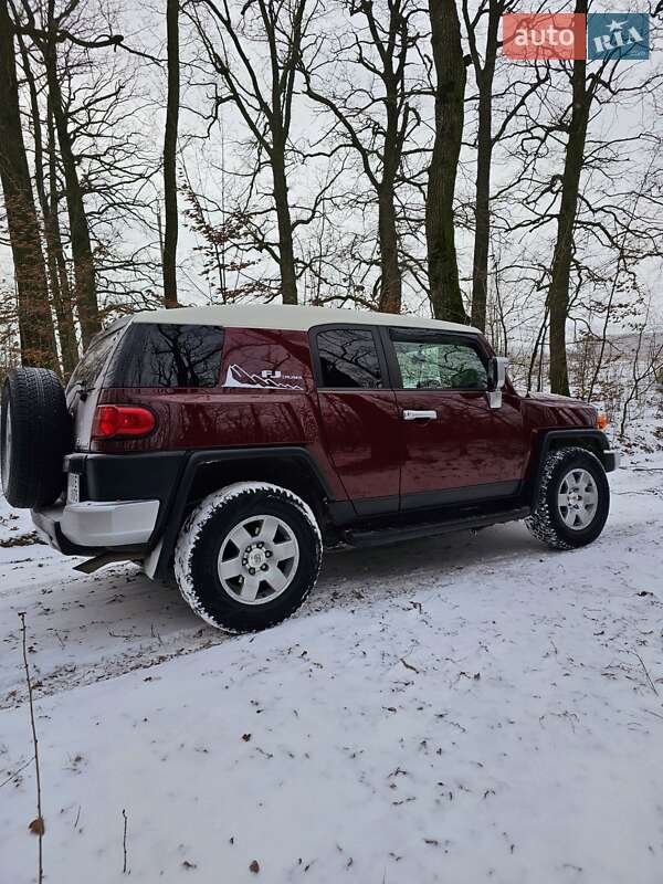 Позашляховик / Кросовер Toyota FJ Cruiser 2008 в Тульчині