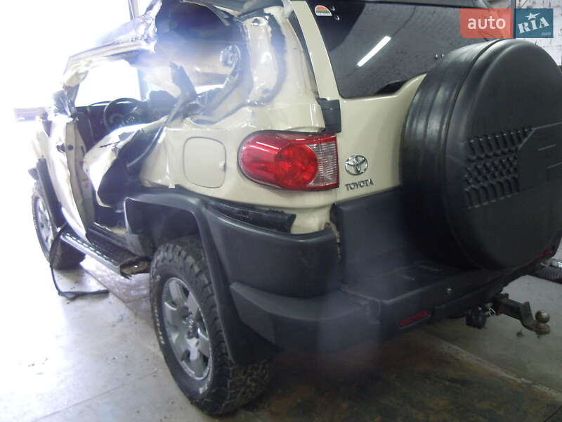 Внедорожник / Кроссовер Toyota FJ Cruiser 2008 в Луцке