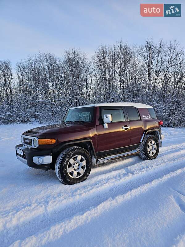 Позашляховик / Кросовер Toyota FJ Cruiser 2008 в Тульчині